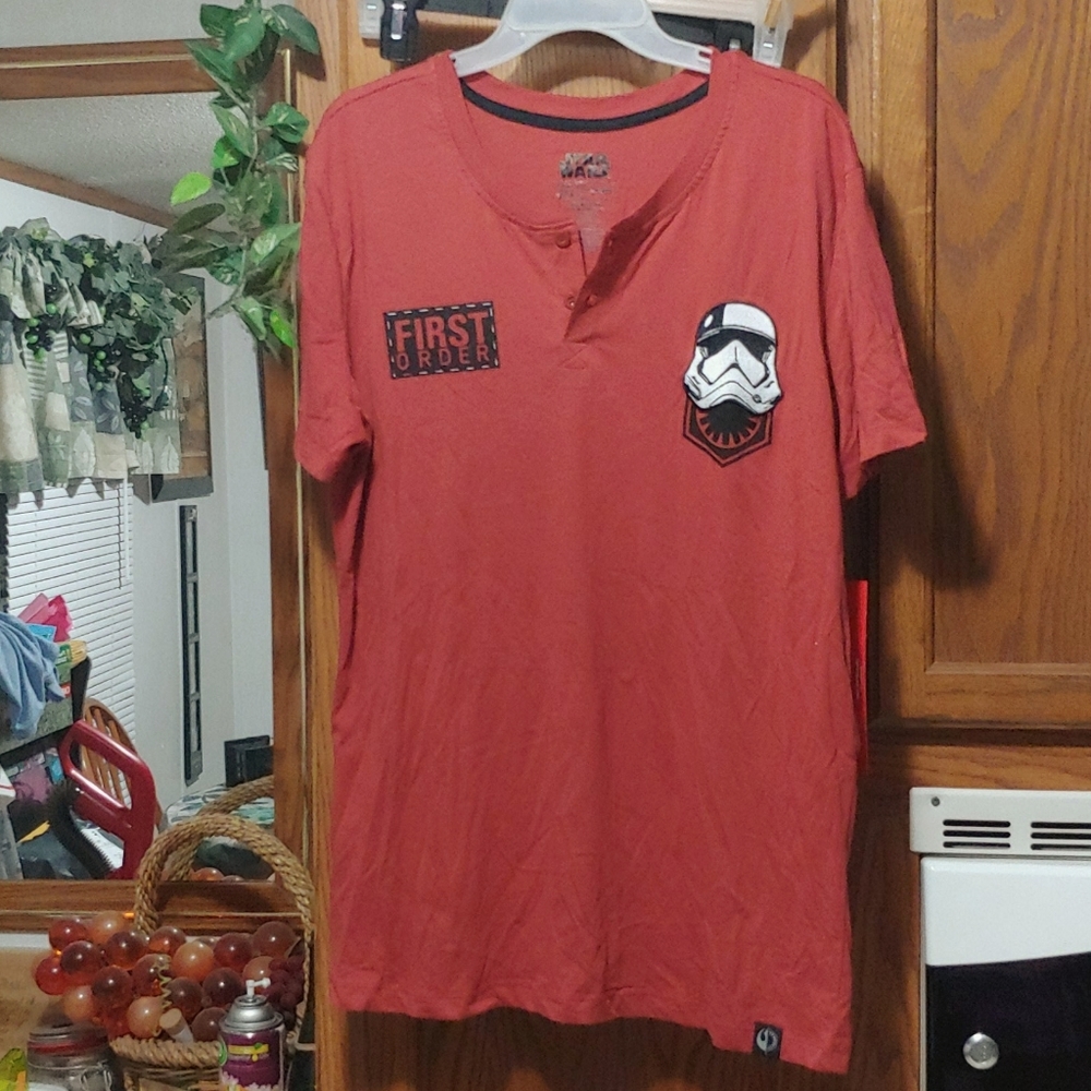Men’s Star Wars shirt